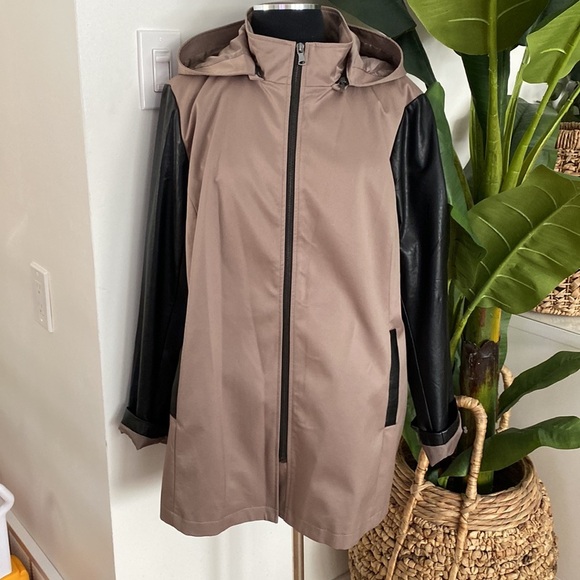 Cleo Jacket with vegan leather sleeves - Picture 7 of 11